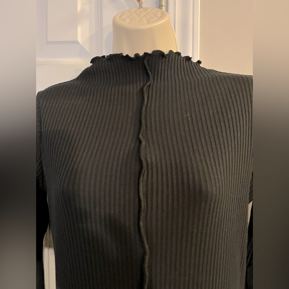 INC long sleeve lettuce him dress NWOT in Black Size M